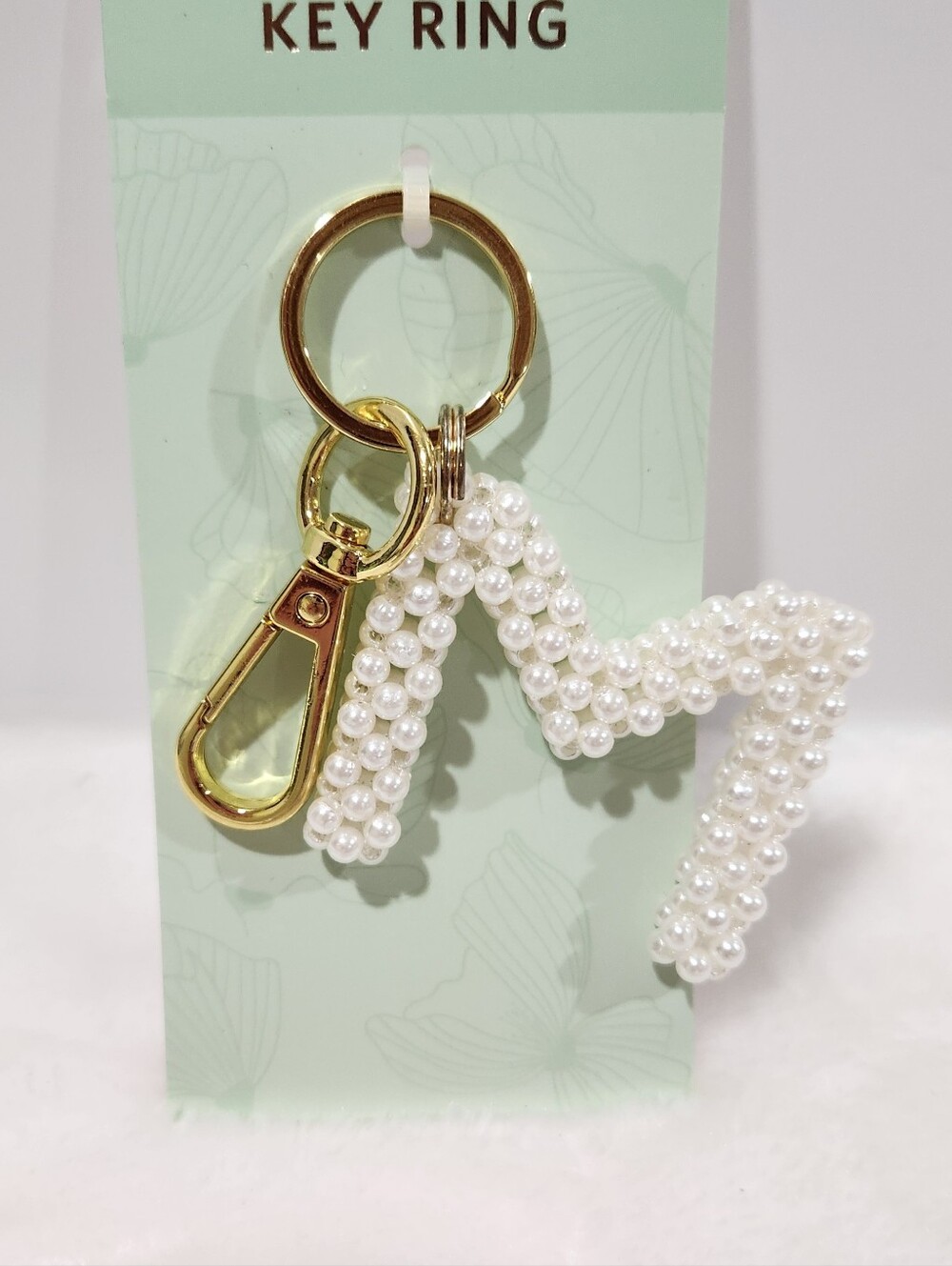 Initial Letter M White Knitted Woven 3D Beaded Pearl Gold Keychain Bag Charm NWT - Picture 2 of 6